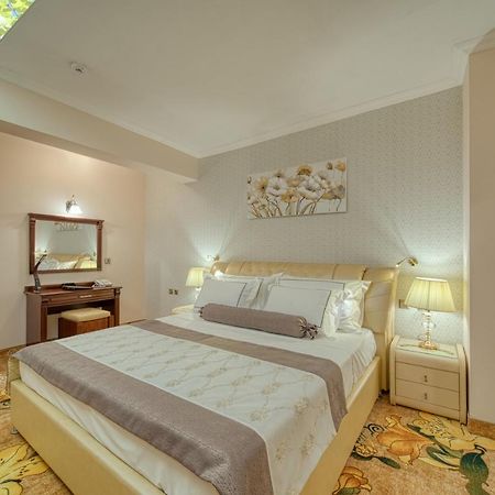Residence Konstantina Palace Καζανλούκ Εξωτερικό φωτογραφία