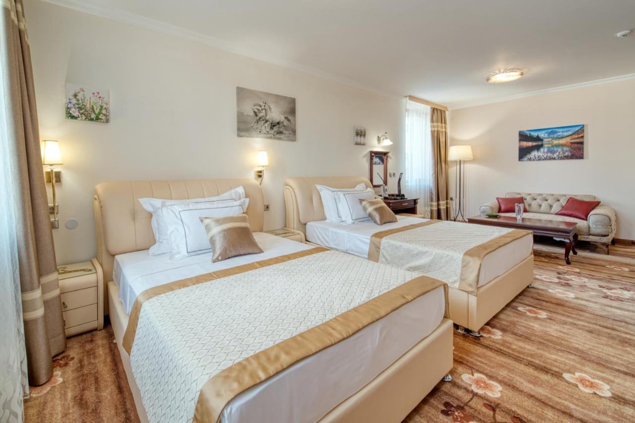 Residence Konstantina Palace Καζανλούκ Εξωτερικό φωτογραφία