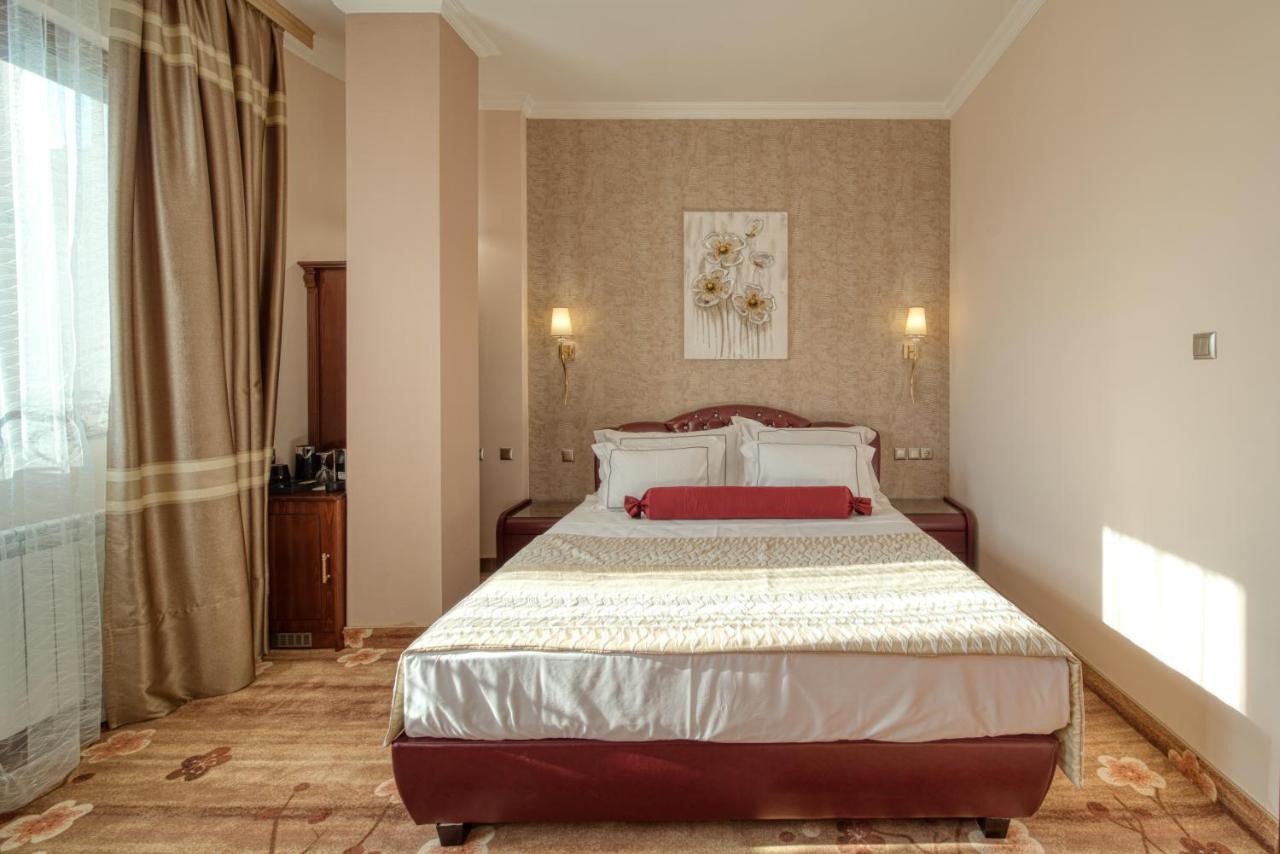 Residence Konstantina Palace Καζανλούκ Εξωτερικό φωτογραφία